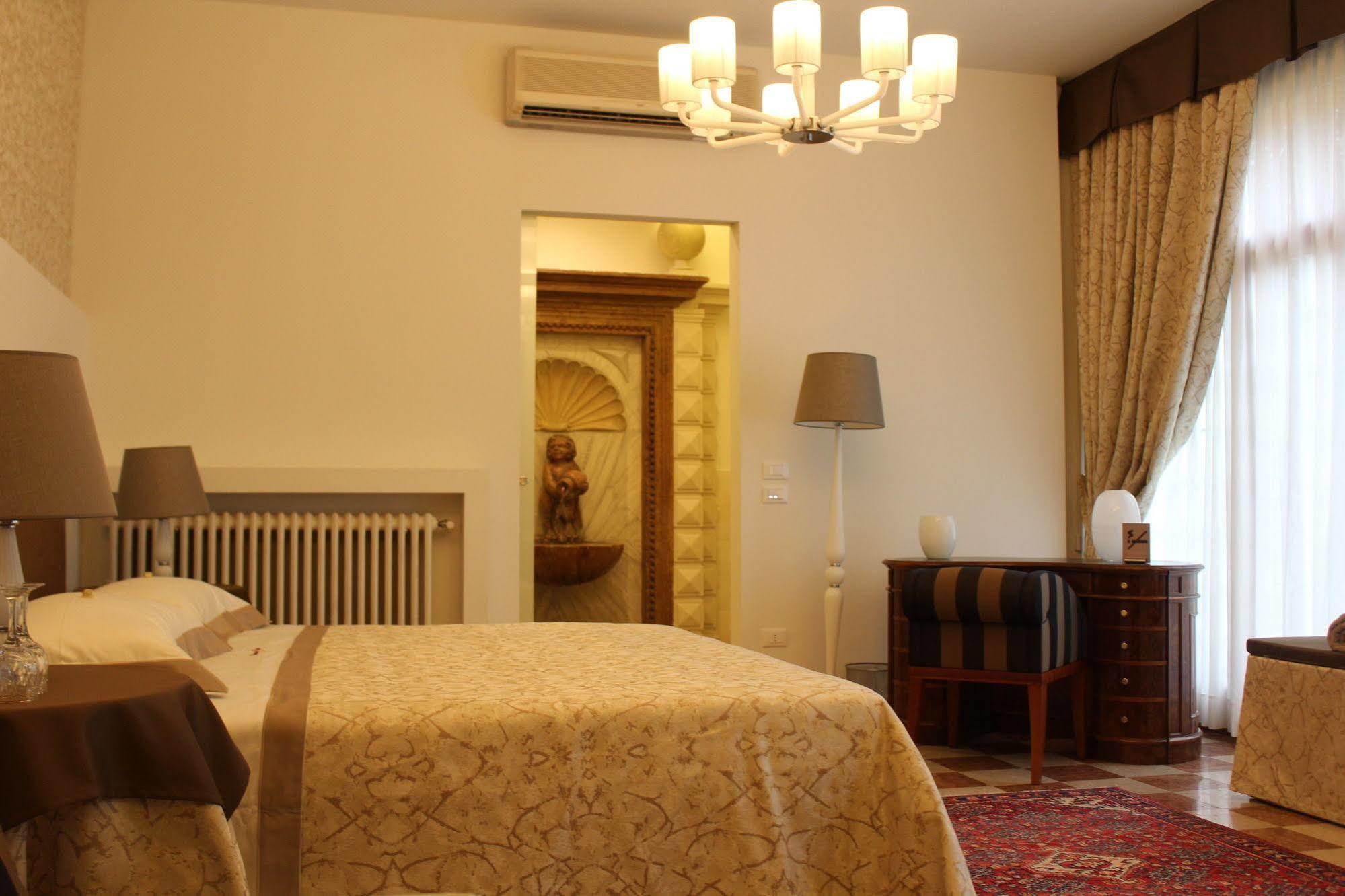 Domus Dotti V Guest House Treviso Exterior photo